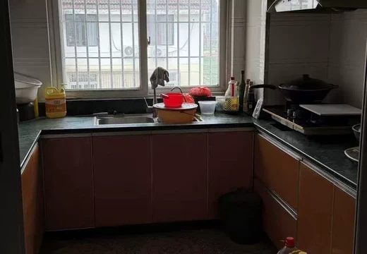 福建省莆田市荔城區(qū)新度鎮(zhèn)城港大道7600號溝尾小區(qū)8號樓1梯601室