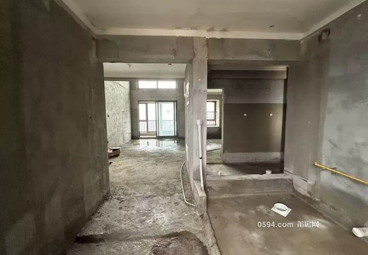 莆田市涵江區(qū)白塘鎮(zhèn)塘湖街255號云麓墅A區(qū)59號樓2406室