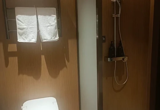 福建省莆田市秀嶼區(qū)笏石鎮(zhèn)荔港北大道1979號(hào)琇嶼青城37號(hào)樓326室的房屋