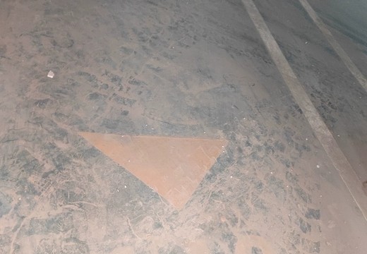 坐落在仙游縣鯉城街道學(xué)府東路1588號(hào)地下室地下1層車位149號(hào)（詳見(jiàn)清單1）