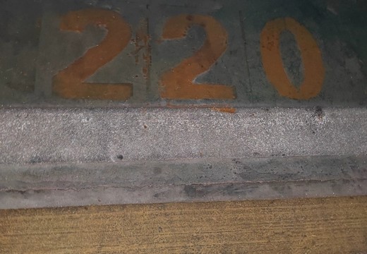 坐落在仙游縣鯉城街道學(xué)府東路1588號(hào)地下室地下1層車位220號(hào)（詳見清單1）