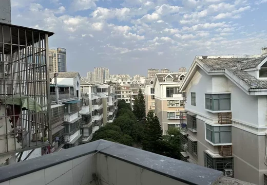 莆田市荔城區(qū)鎮(zhèn)海街道延壽南街582號1號樓3梯704室的房地產(chǎn)