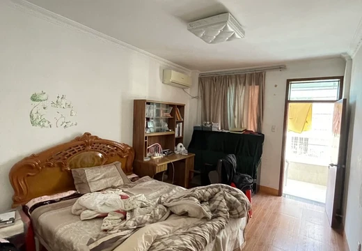 福建省莆田市荔城區(qū)鎮(zhèn)海辦鳳山居委會(huì)東大路4幢601室及49號(hào)儲(chǔ)藏間的不動(dòng)產(chǎn)