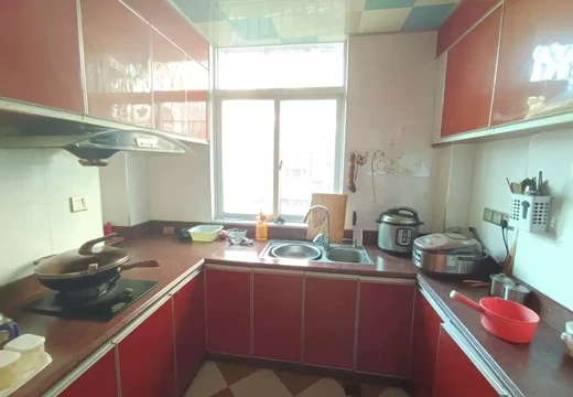 莆田市涵江區(qū)涵東街道富園路158弄11號(hào)樓2梯位403室房地產(chǎn)