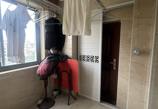 福建省莆田市涵江區(qū)新涵街1828號(hào)凱旋首府6號(hào)樓1梯501房地產(chǎn)