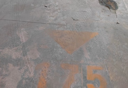 坐落在仙游縣鯉城街道學(xué)府東路1588號(hào)地下室車位的車位175號(hào)（詳見(jiàn)清單3）