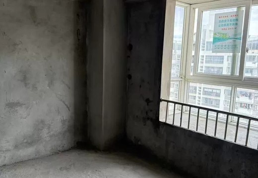 福建省莆田市城廂區(qū)龍橋街道勝利北街83號大唐廣場2號樓2梯2506室房地產(chǎn)