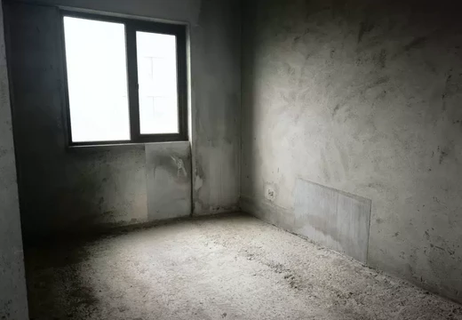 莆田市秀嶼區(qū)山亭鎮(zhèn)港里村天后西路88號(hào)世茂國風(fēng)大院A區(qū)12#601室的房地產(chǎn)