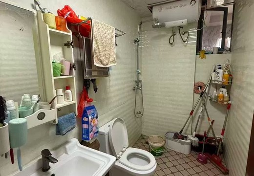 福建省莆田市涵江區(qū)湖園路99號武夷嘉園7號樓1梯1201室