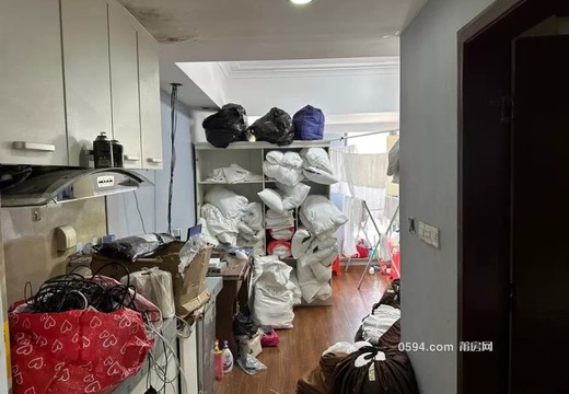 莆田市城廂區(qū)霞林街道荔華東大道8號莆田萬達(dá)廣場3號樓1201室的房地產(chǎn)