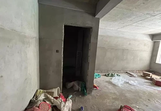 坐落莆田市城廂區(qū)龍橋街道荔城中大道1222號世紀(jì)豪景2梯404室的房地產(chǎn)