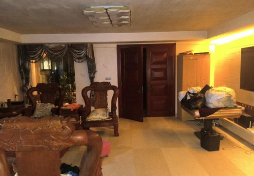 福建省莆田市城廂區(qū)龍橋街道萬輝社區(qū)居民委員會荔城北大道1999號萬輝世紀(jì)城32號樓105室