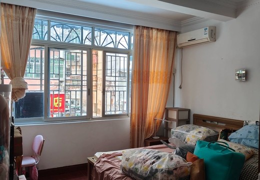 莆田市城廂區(qū)霞林街道溝頭居委會(huì)南園西路238弄9幢1梯201室住宅及附帶柴火間