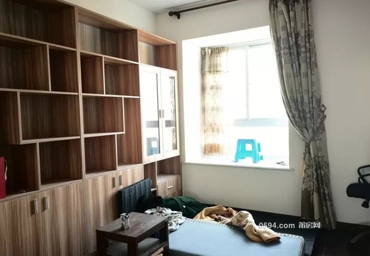 莆田市城廂區(qū)龍橋街道荔城北大道1999號萬輝世紀(jì)城33號樓1梯2503室的房地產(chǎn)