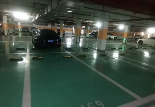 福建省莆田市荔城區(qū)西天尾鎮(zhèn)同心西路1969號(hào)溪白融信公館地下室469號(hào)車位