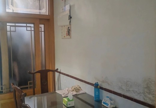 仙游縣鯉城街道木蘭社區(qū)龍仙路1609號(hào)1-5層的房產(chǎn)及相應(yīng)的土地使用權(quán)