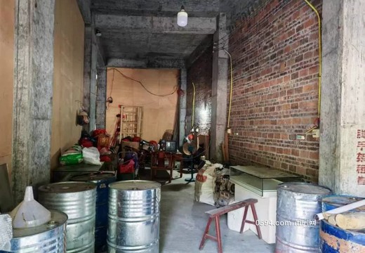 坐落在仙游縣榜頭鎮(zhèn)下昆社區(qū)居委會(huì)九仙東路2681號(hào)的房產(chǎn)及相應(yīng)的土地使用權(quán)[不動(dòng)產(chǎn)權(quán)證號(hào)：20180003489]