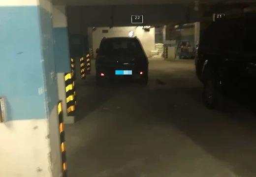 坐落莆田市城廂區(qū)龍橋辦太平居委會(huì)勝利北街83號(hào)2號(hào)樓地下車位022室的房地產(chǎn)