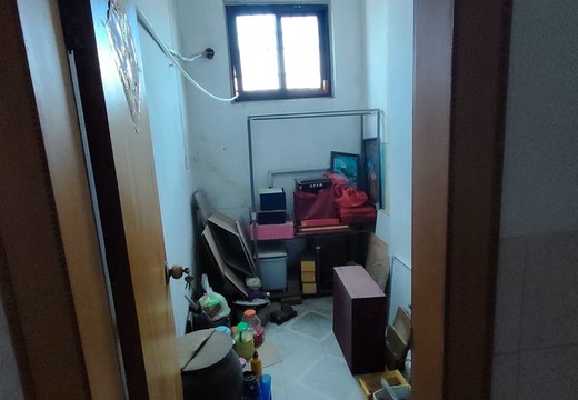 坐落在仙游縣鯉城街道洪橋社區(qū)解放東路361號601室的房產(chǎn)及相應(yīng)的土地使用權(quán)