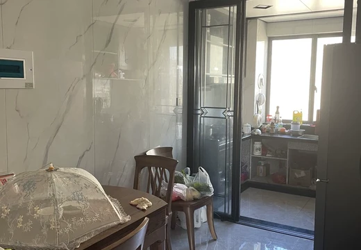 福建省莆田市涵江區(qū)國歡鎮(zhèn)黃霞路599號武夷木蘭都3號樓1梯2601室房地產(chǎn)