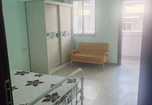 福建省莆田市荔城區(qū)鎮(zhèn)海街道東大路675弄5號1梯602室及儲藏間