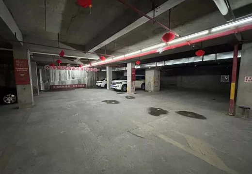 坐落莆田市城廂區(qū)龍橋街道荔城中大道1222號(hào)世紀(jì)豪景地下一層141室的房地產(chǎn)