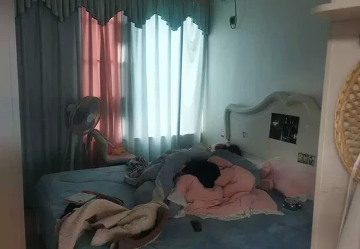 坐落莆田市城廂區(qū)龍橋街道荔城北大道2699號君領(lǐng)綬溪公館8號樓1梯401室的房地產(chǎn)