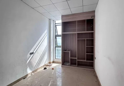 福建省莆田市荔城區(qū)黃石鎮(zhèn)永盛路508號(hào)翰成2號(hào)樓111室、112室的房地產(chǎn)