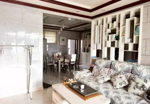 莆田市城廂區(qū)華亭鎮(zhèn)騰達(dá)街88號(hào)1號(hào)樓403室的房地產(chǎn)