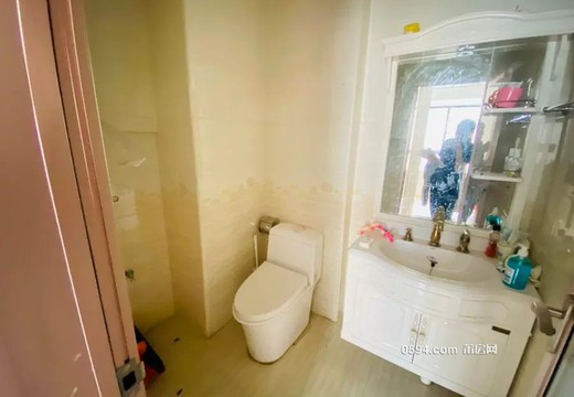 福建省莆田市城廂區(qū)霞林街道學園南街1899號富邦學苑A區(qū)1號樓3梯1105室