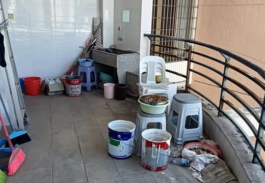 福建省莆田市荔城區(qū)拱辰街道海北街365號(hào)秀水華庭B區(qū)6號(hào)樓1梯1801室房地產(chǎn)