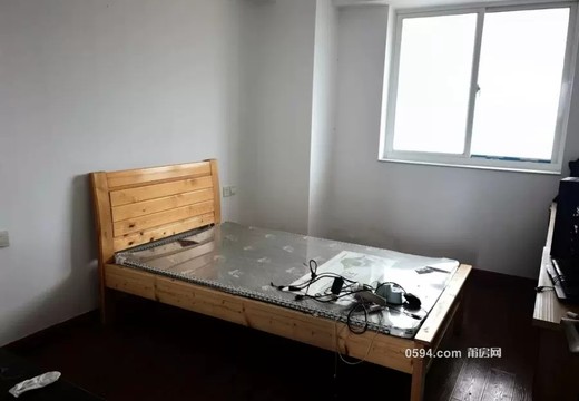 莆田市荔城區(qū)拱辰街道東圳西路398號(hào)鳳達(dá)雅苑3號(hào)樓1003室的房地產(chǎn)