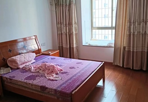 福建省莆田市涵江區(qū)涵西街道塘北街255號西坡小區(qū)5號樓3梯605室房地產(chǎn)