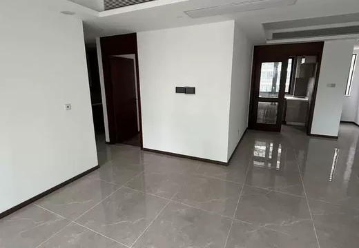 坐落在福建省莆田市城廂區(qū)霞林街道荔城南大道2088弄88號(hào)5號(hào)樓2204室及地下一層198室的房產(chǎn)及相應(yīng)的土地使用權(quán)