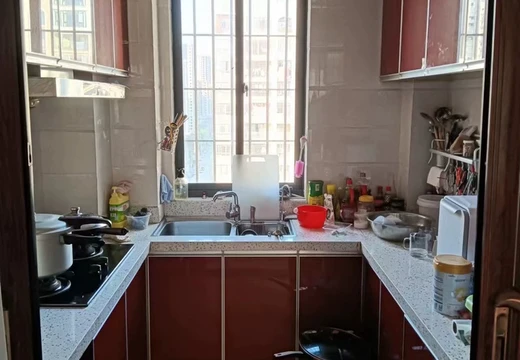 福建省莆田市涵江區(qū)湖園路99號(hào)武夷嘉園7號(hào)樓2梯1504室房地產(chǎn)