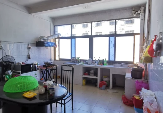 仙游縣鯉城街道十字社區(qū)龍仙路560弄1號402室的房產及相應的土地使用權