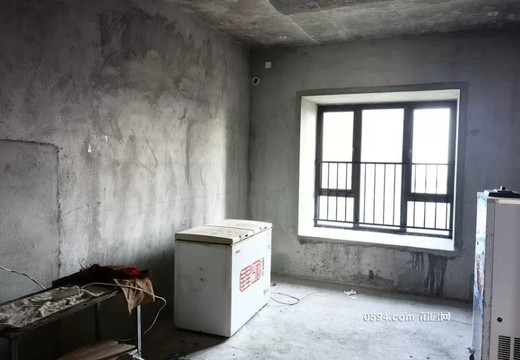 莆田市秀嶼區(qū)山亭鎮(zhèn)宋港路9號(hào)碧桂園·浪琴灣217號(hào)樓701的房地產(chǎn)