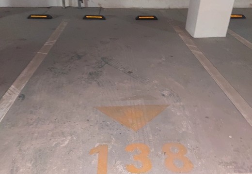 坐落在仙游縣鯉城街道學(xué)府東路1588號(hào)地下室地下1層車位138號(hào)（詳見清單1）