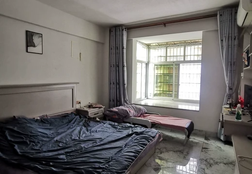 仙游縣仙安社區(qū)居委會溫泉東路388號3號樓1梯位601室的房產(chǎn)及相應(yīng)的土地使用權(quán)