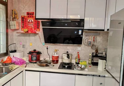 坐落在仙游縣鯉南鎮(zhèn)城南片區(qū)88號（名門八十八號）23#1102的房產(chǎn)及相應(yīng)的土地使用權(quán)