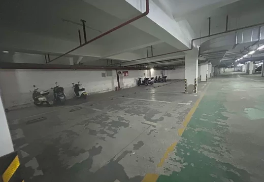 莆田市荔城區(qū)黃石鎮(zhèn)重興南街1399號地王地下一層A區(qū)152號