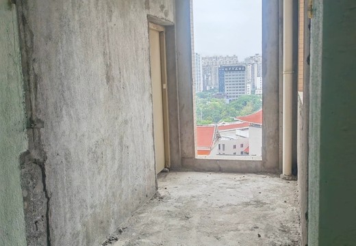 福建省莆田市荔城區(qū)鎮(zhèn)海辦事處豐美路685弄68號(hào)富祥嘉園1803室的房地產(chǎn)