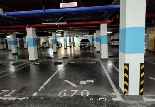 福建省莆田市涵江區(qū)梧塘鎮(zhèn)楓沁路299號旭輝美好花庭地下室670室房地產(chǎn)