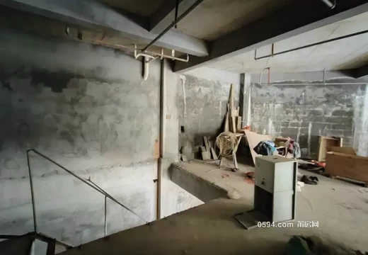 仙游縣鯉南鎮(zhèn)玉田社區(qū)居委會翔安北街999號5號樓5號的房地產(chǎn)