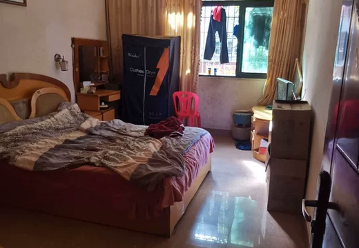 坐落在仙游縣鯉城街道城內(nèi)社區(qū)解放東路769號(hào)的房產(chǎn)及相應(yīng)的土地使用權(quán)