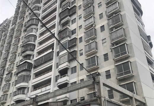 莆田市涵江區(qū)小商品批發(fā)城貿(mào)城街5號(hào)樓303號(hào)房地產(chǎn)