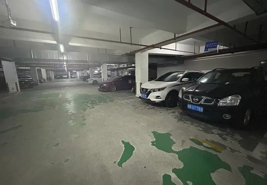 莆田市荔城区黄石镇重兴南街1399号地王地下一层A区52号