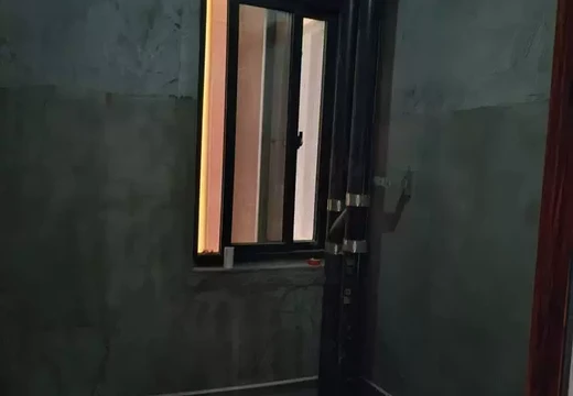 莆田市城廂區(qū)龍橋街道下鄭街399號(hào)泗水雅居2號(hào)樓2梯405室住宅房地產(chǎn)