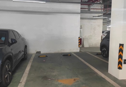 坐落在仙游縣鯉城街道學(xué)府東路1588號(hào)地下室地下1層車(chē)位（詳見(jiàn)清單1）