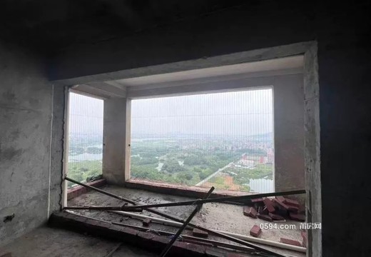 福建省莆田市秀嶼區(qū)笏石鎮(zhèn)福嶼街88號云頂至尊2號樓1梯2401室